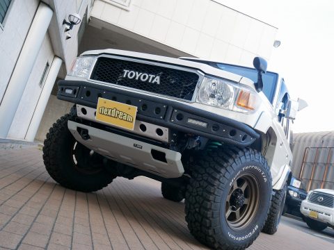 LINE-X　76　復刻　リフトアップ　ボルク　ワンオフバンパー　after　LINE-Xバンパー　こだわり　世界に一つだけ　カスタム　4WD　下から